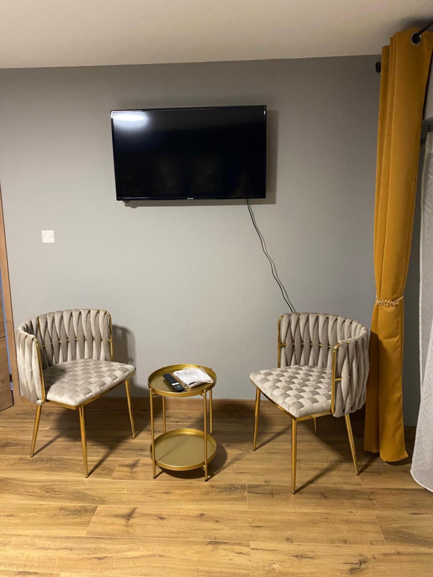 Bed and Breakfast Chez Marie Et Angel Autun Esterno foto