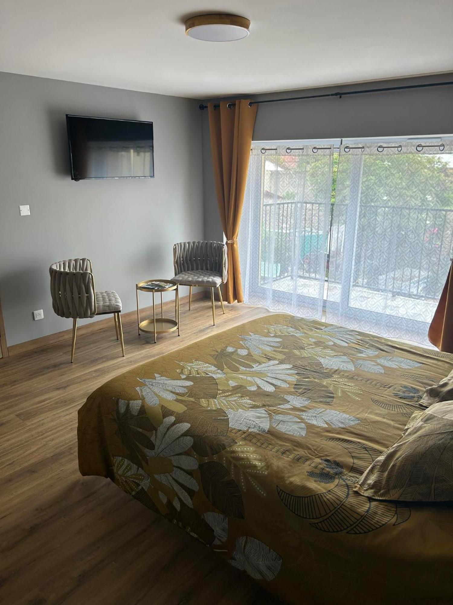 Bed and Breakfast Chez Marie Et Angel Autun Esterno foto